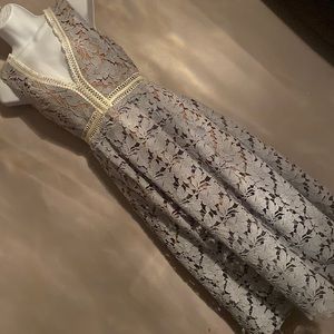 Mimi & Bow floral lace dress